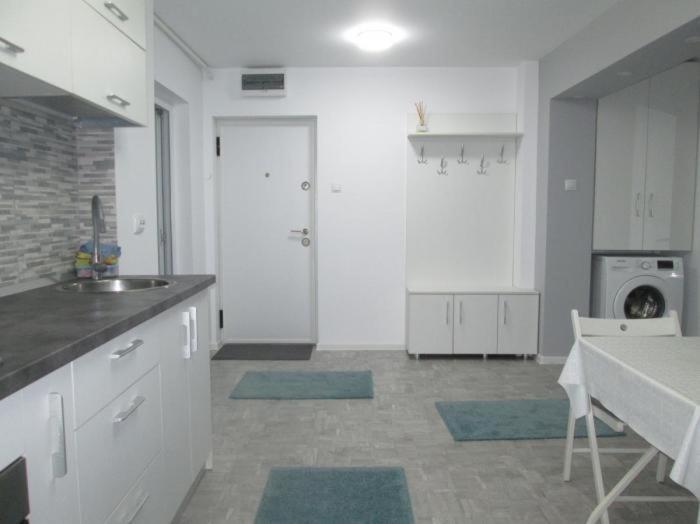 Apartament Sarra Τιργκόβιστε Εξωτερικό φωτογραφία